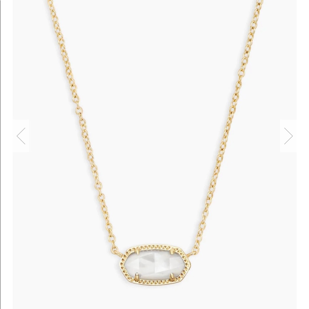 Kendra Scott Pendant Necklace in Ivory Pearl